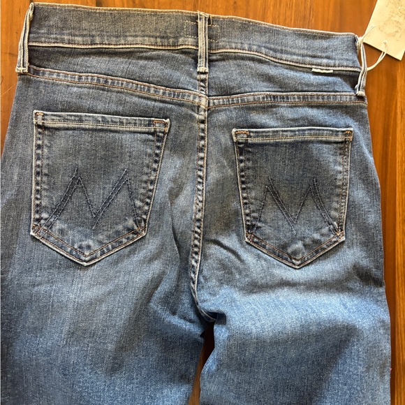 MOTHER | The Mid Rise Dazzler Ankle Fray | 27 - Picture 4 of 7